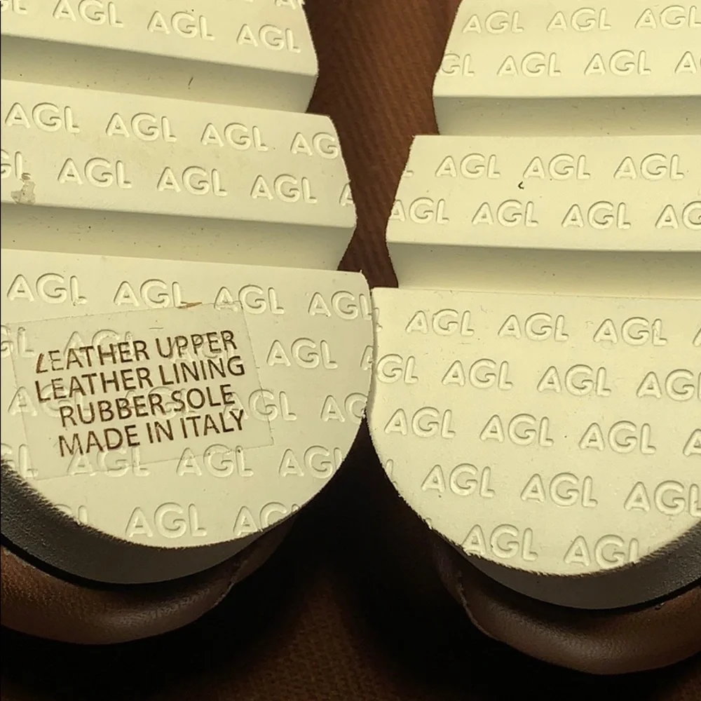 NWT AGL Made in Italy leather slip ons copper gold
